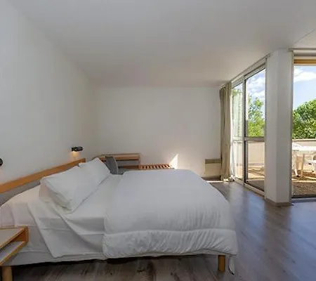 Domaine De Chaussy 3* Lagorce (Ardeche)